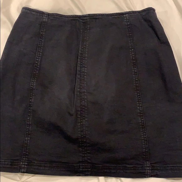 Kendall and kylie embroidered denim skirt - Picture 3 of 3